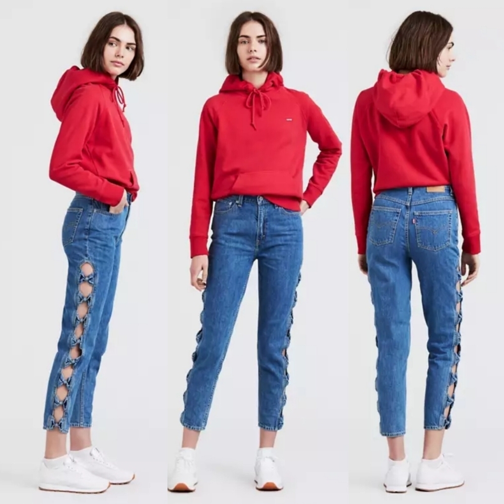 LIMITED EDITION Levi’s Mom Denim Jean Side Bow Hi-Rise Mid Wash Size 30 Girly
